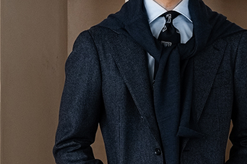 トーン・オン・トーンで魅せる、端正なモダンクラシック