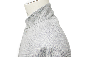 やわらかく構築する、新しいジャケットスタイル